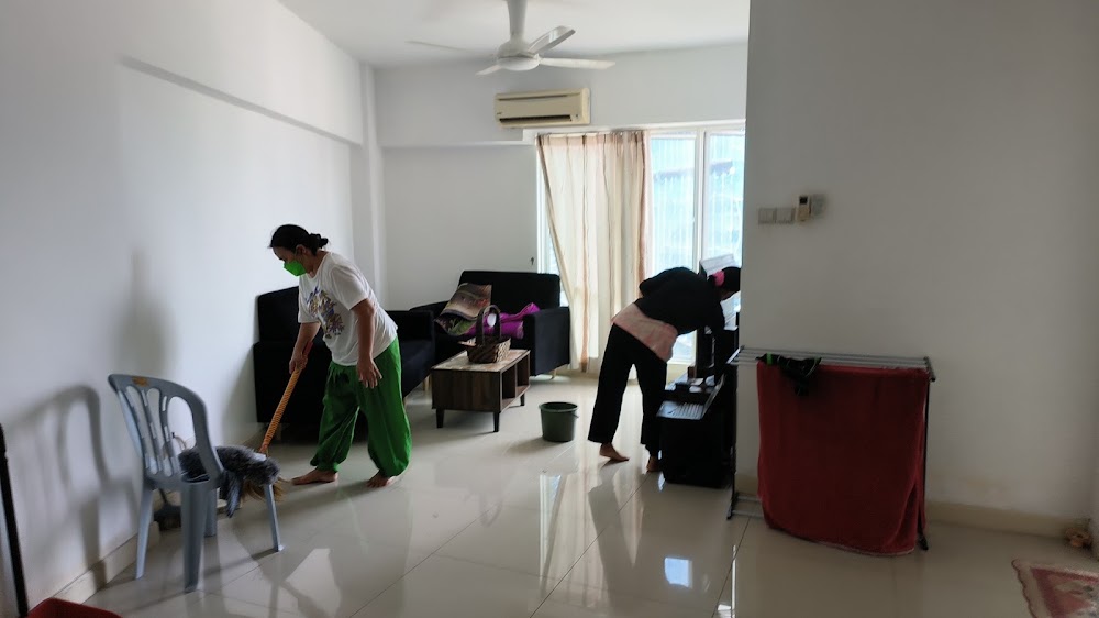 Puchong Cleaning service Diamond Sai Service
