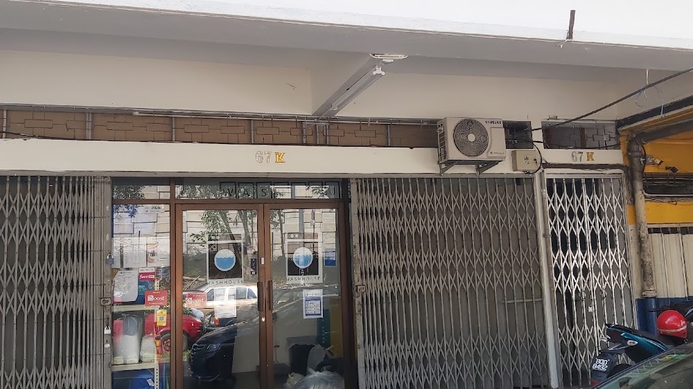 Washhouse Dry Cleaning & Laundry Services (No Signboard)