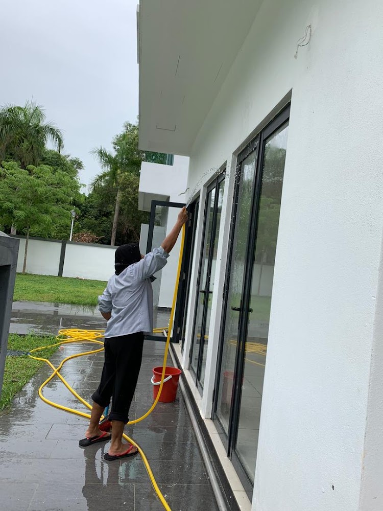 JJ ONE CLEANING SERVICES