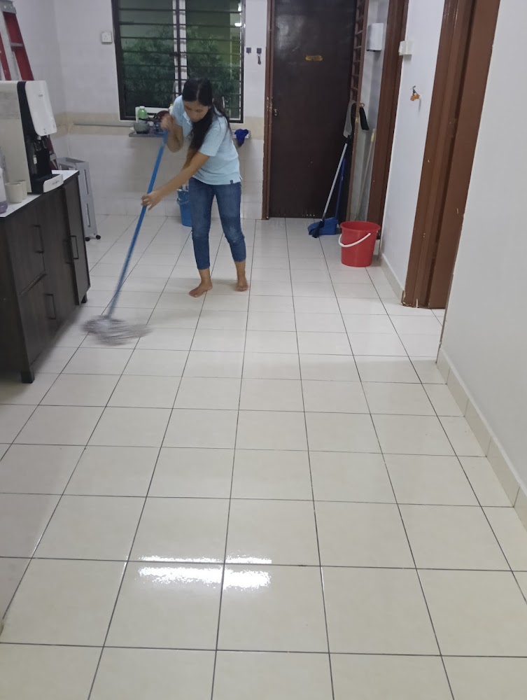 AK GOLDEN VENTURE CLEANING SERVICES