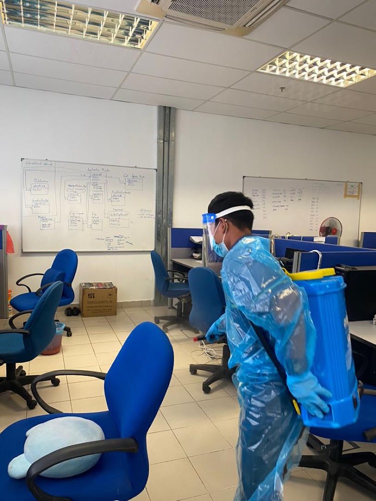 CK CLEANING SERVICES SDN BHD